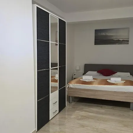 Apartments Giovanni Mandre Room photo