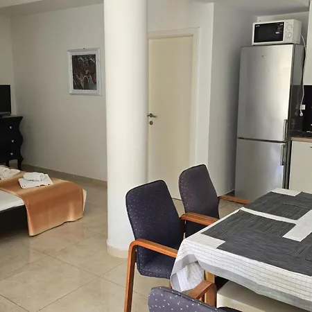 Apartments Giovanni Mandre Room photo