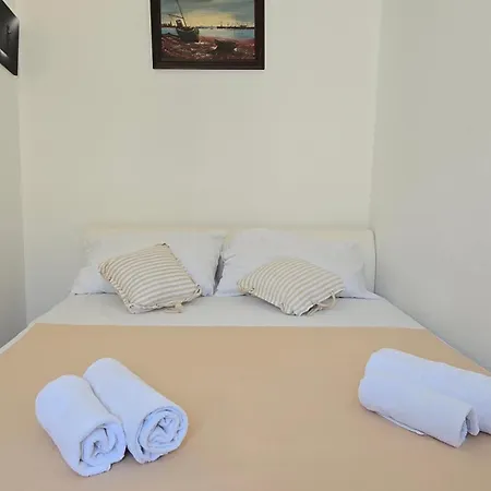 Apartments Giovanni Mandre Room photo