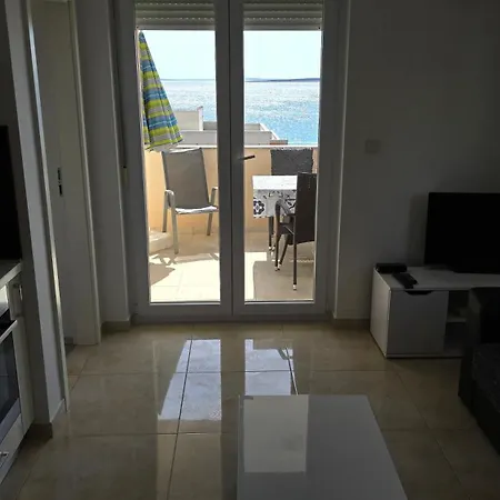 Apartments Giovanni Mandre Exterior photo