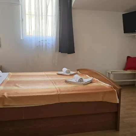 Apartments Giovanni Mandre Room photo