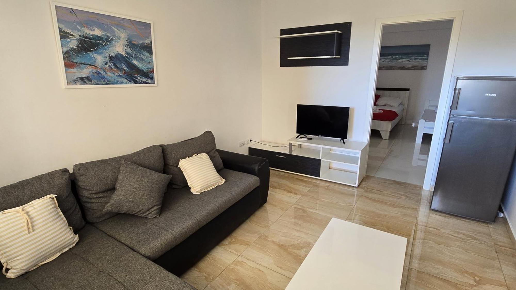 Giovanni Apartment